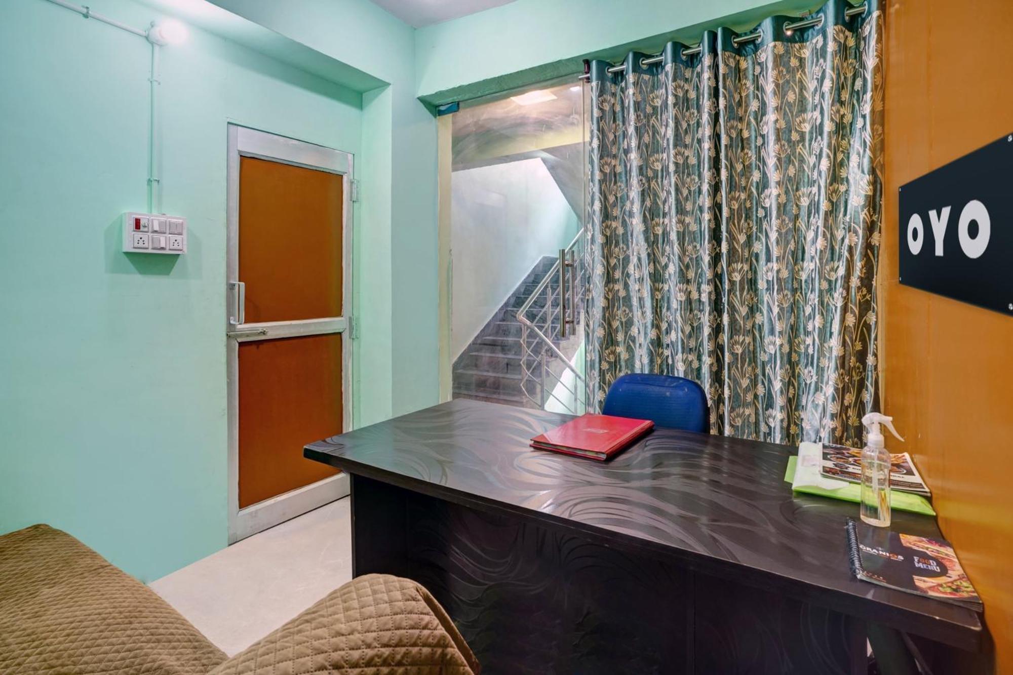 Super Hotel O Grill Inn Дханбад Экстерьер фото